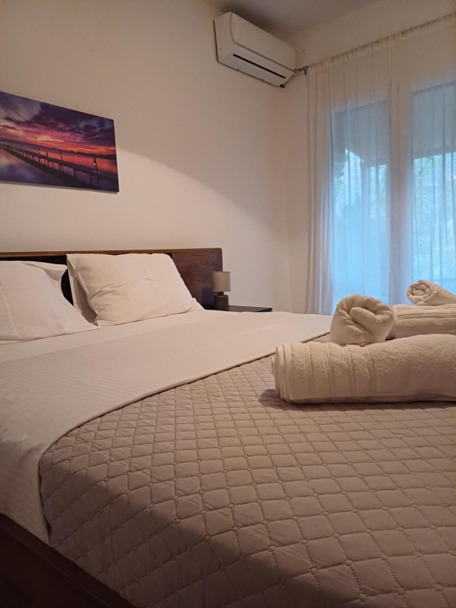 G.Tzanis Luxury Apartments Parga Exterior photo